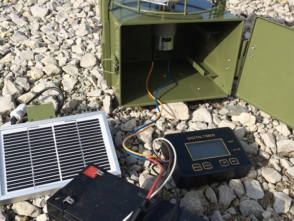 Futterkanone mit Solar