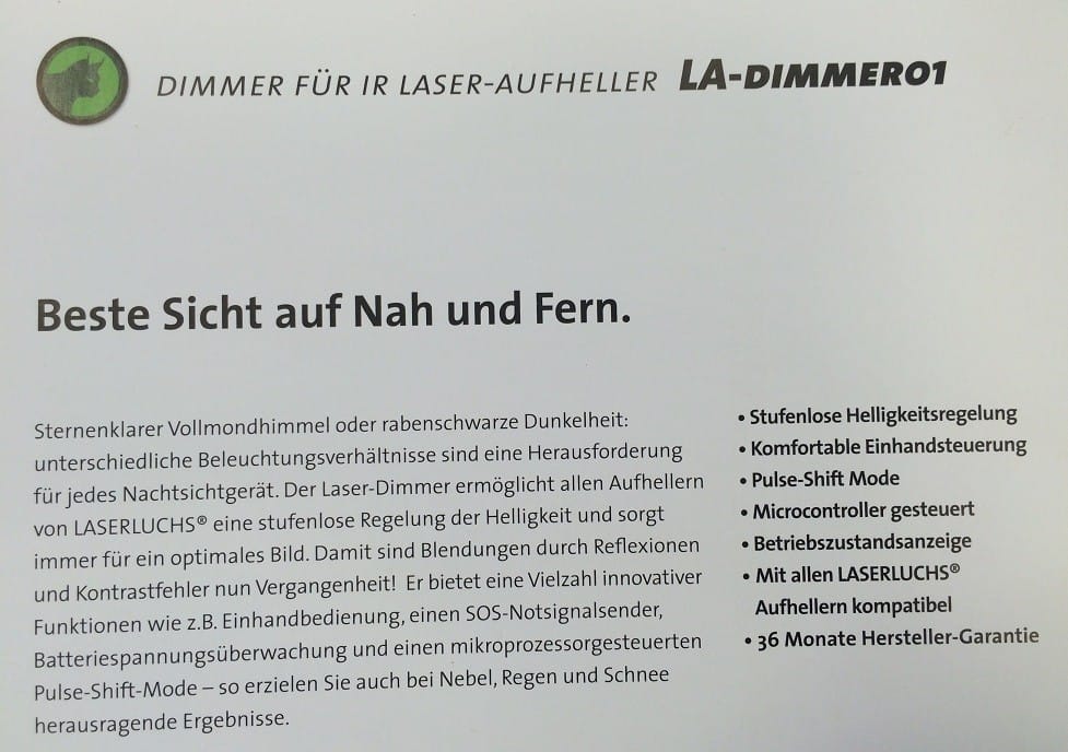 Eine deutschsprachige Produktbeschreibung des LA-Dimmer01, einem Infrarot-Laser-Dimmer mit stufenloser Helligkeitsregelung, Mikrocontroller-Steuerung, Sicherheitsfunktionen und 36 Monaten Garantie.